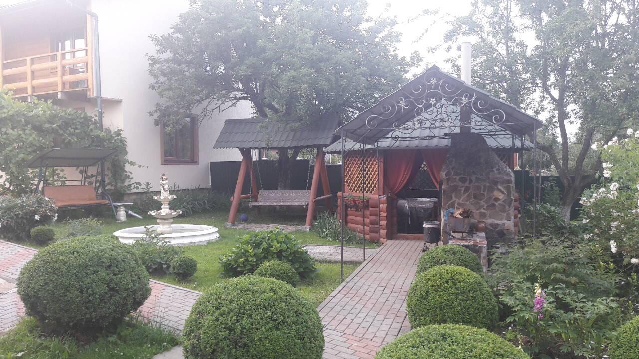U Romana Yaremche Ngoại thất bức ảnh