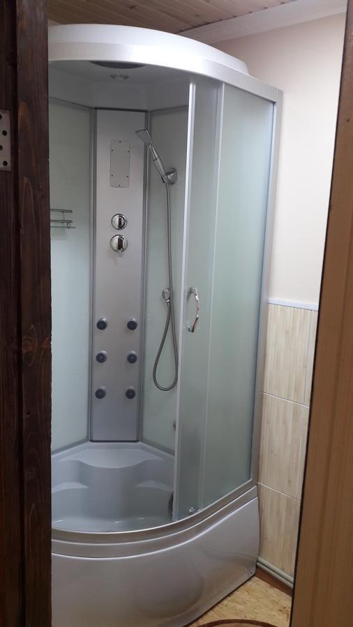 U Romana Yaremche Ngoại thất bức ảnh